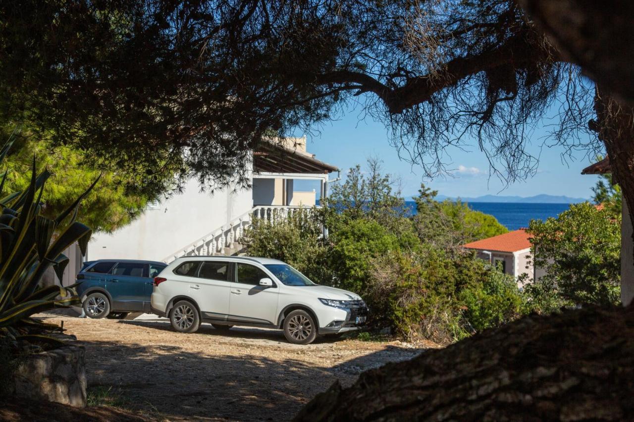 Apartments By The Sea Milna, Vis - 8895 Rukavac  Eksteriør billede